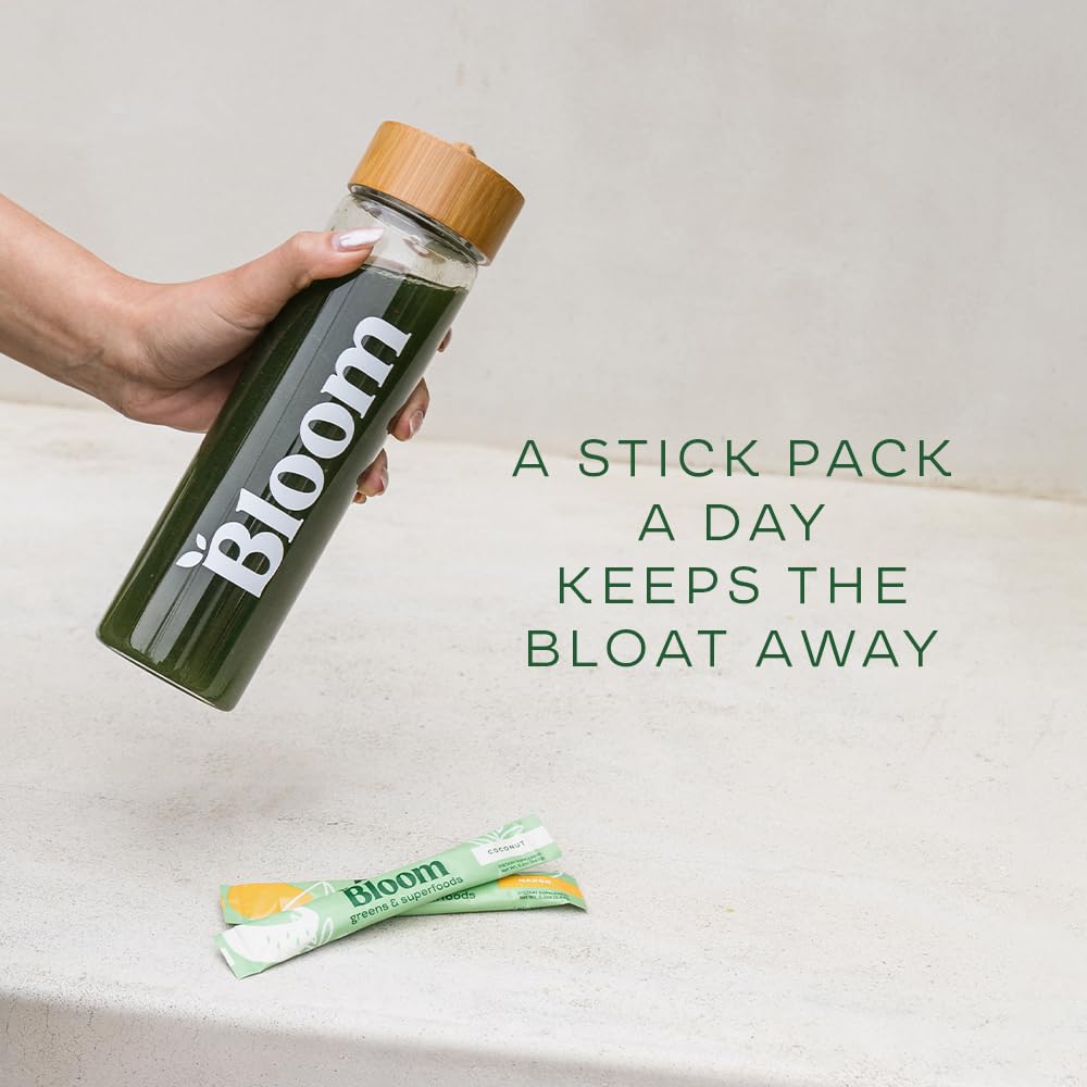 Bloom Nutrition Superfood Greens Powder Stick Packs, Digestive Enzymes with Probiotics and Prebiotics, Gut Health, Bloating Relief for Women, Chlorella, Green Juice Mix, 15 SVG, Berry