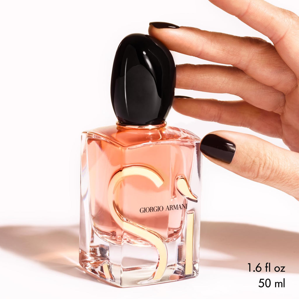 Armani Beauty – Sì Intense – Eau de Parfum – Perfume for Women – Chypre Ambery Fruity Fragrance – Blackcurrant Nectar, Damascena Rose, Black Tea Notes - 1.6 Fl Oz