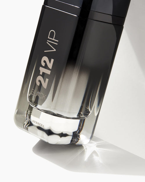 212 VIP Black by Carolina Herrera for Men Eau De Parfum Spray, 6.8 Ounce
