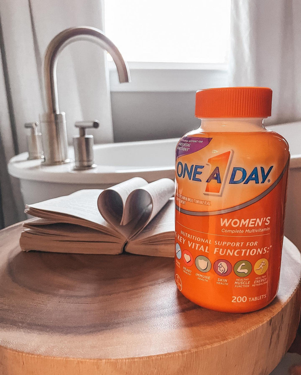 One A Day Women’s Multivitamin, Supplement with Vitamin A, Vitamin C, Vitamin D, Vitamin E and Zinc for Immune Health Support, B12, Biotin, Calcium & More, Tablet, 100 count